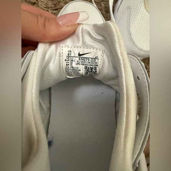 Nike trainers New 6y or 7 woman - Picture 9 of 10